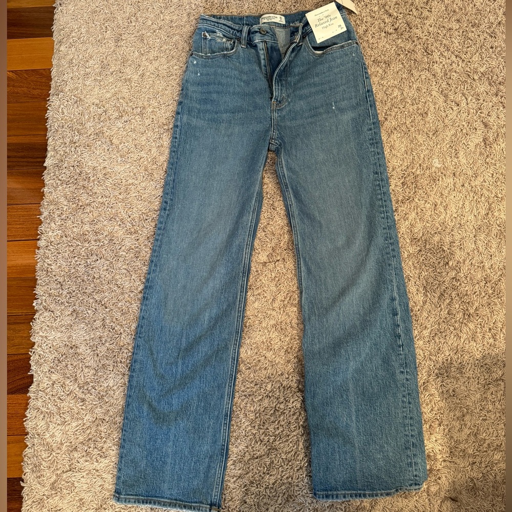 ABERCROMBIE high rise 90s Relaxed Jean